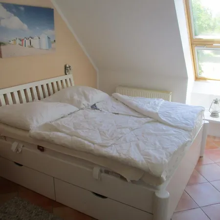 Neuensienchen Auf Ruegen